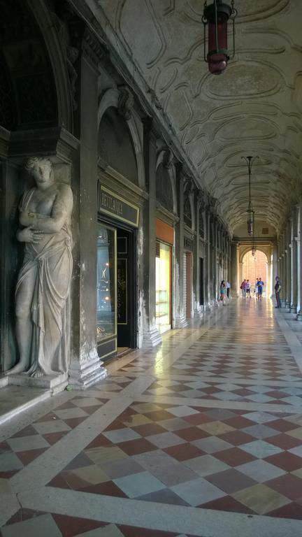 In Venice Back To San Marco Tourist Apartment Экстерьер фото